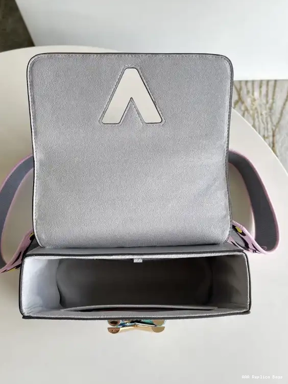 Aaa replica ru TWIST VUITTON LOUIS MM 0623